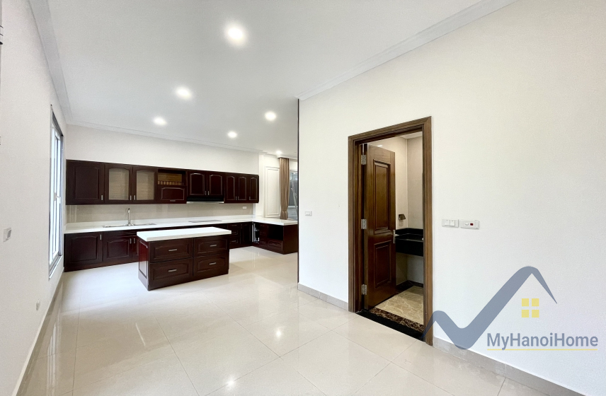 Thuê nhà Vinhomes Riverside căn song lập khu Hoa Sữa 4