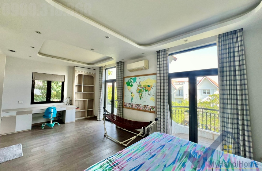 Thuê nhà Vinhomes Riverside đủ nội thất căn song lập 4PN 10