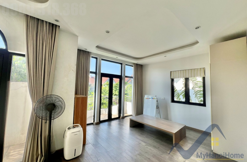 Thuê nhà Vinhomes Riverside đủ nội thất căn song lập 4PN 13