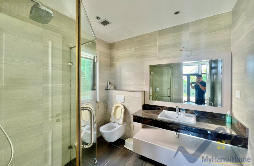 Thuê nhà Vinhomes Riverside đủ nội thất căn song lập 4PN 8