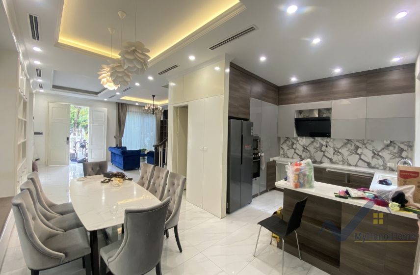 Thuê nhà Vinhomes Riverside Hà Nội hoàn thiện full nội thất 5