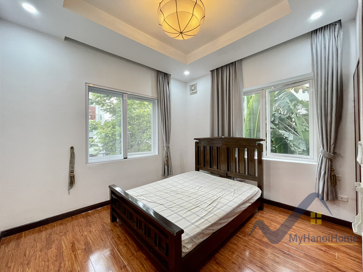 Thuê song lập biệt thự Vinhomes Riverside khu Hoa Sữa 15