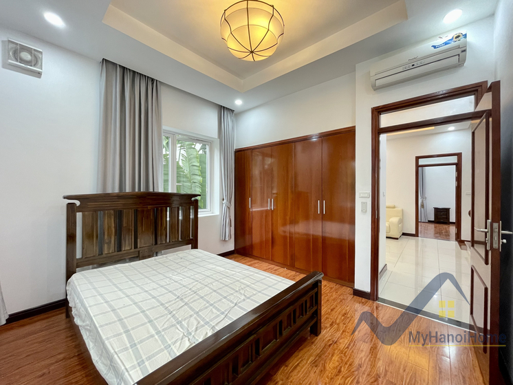 Thuê song lập biệt thự Vinhomes Riverside khu Hoa Sữa 16