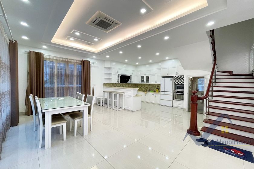Thuê song lập Vinhomes Riverside full nội thất hiện đại 4