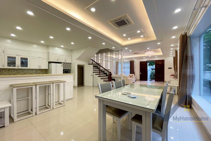 Thuê song lập Vinhomes Riverside full nội thất hiện đại 5