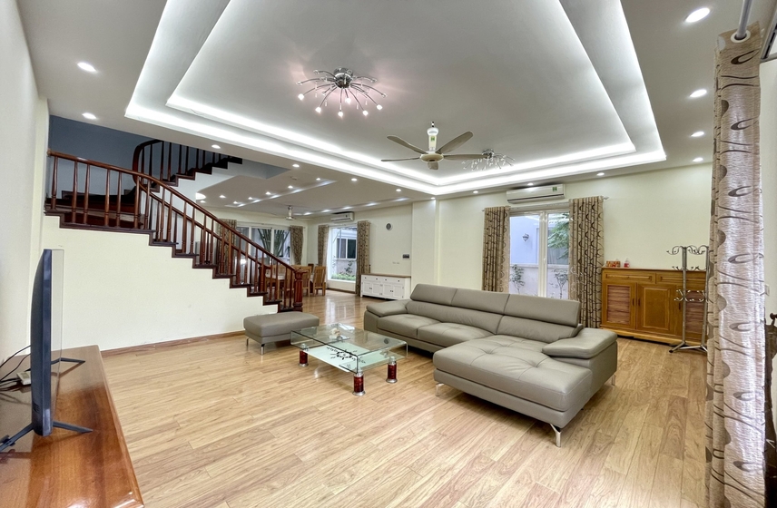 Vinhomes Riverside: Biệt thự cho thuê 4 phòng ngủ full nội thất 1